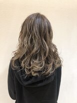 ウィル 都島店(WiLL)&nbsp;20代30代40代大人可愛いハイライト×透明感アッシュ