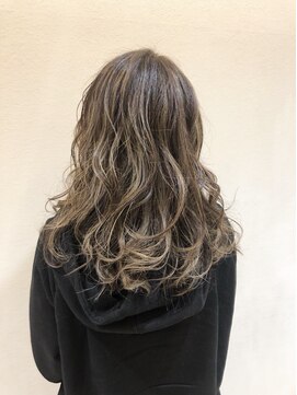 ウィル 都島店(WiLL) 20代30代40代大人可愛いハイライト×透明感アッシュ