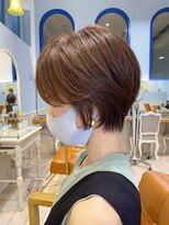 ネオリーブ シュシュ 神保町店(Neolive susu)&nbsp;大人ショートで色気のあるハンサムくびれ丸みショートカールヘア