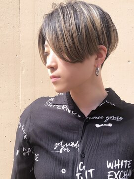 ラウンジ モリオ イケブクロ(Lounge MORIO Ikebukuro) 【morio池袋】20代30代 かっこいい前髪長め刈り上げショート