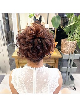 テオ(Teo) 【北谷】結婚式・パーティ華やかヘアセット