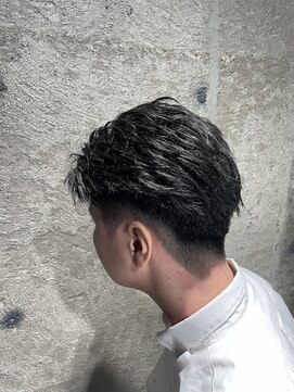 ライズ 綾瀬店(RISE) 清潔感満載で女子ウケ抜群！ツーブロック束感ショート！