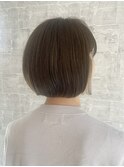 ミニボブ×オリーブベージュカラー
