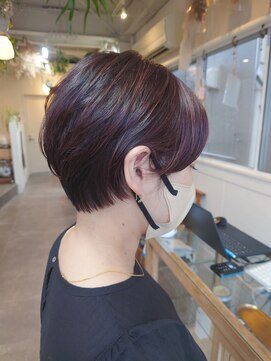タオ(tao) お洒落ハイライトショートボブ