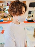 《RIP SOUL》刈り上げ  センター分け スパイラルパーマ ショート