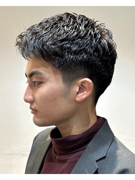 フリークバーバーショップ 河原町三条店(FREAK BARBER SHOP) スペインカール/スパイキーショート/フェザーパーマ/河原町三条