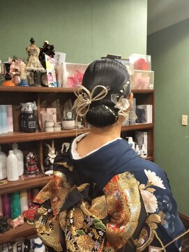 ボブビッシュ 東温店 成人式髪形