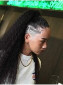 ヘアタトゥー×刈り上げ女子