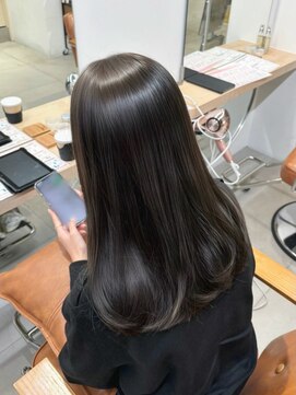 ロマリア 渋谷 渋谷宮益坂(Lomalia) 乾かすだけでキマる髪/地毛風ツヤ髪グレージュ