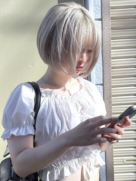 ブレイズヘアー(BLAZEhair) 【抜群の透明感】ホワイトミルクティグレージュ×ブリーチ３回