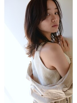 ミラバイグリーン(Mira by green) センターパート×ルーズ【似合わせカット】 015