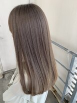 【Zina】イメチェン毛先パーマ耳かけ×フォギーベージュ