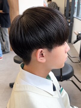 エルマーク 梅田(L-MARK) 黒髪マッシュナチュラルマッシュメンズヘア韓国ツーブロック