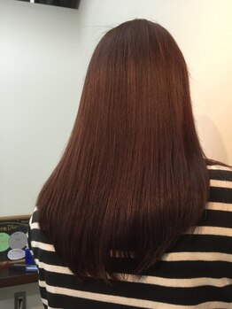 ハイタッチ(HITCH hair design)の写真/憧れのうる艶ストレートが叶う！ダメージレスにこだわった縮毛矯正で、自然な仕上がりに大満足間違いなし♪