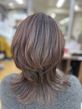 ラループ ヘアデザイン(la Loop Hair Design) くびれミディアムウルフ