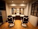 バーバーブロス 吉祥寺店(BARBER BROS)の写真/男性が居心地良いヘアサロン,おしゃれなバーバーショップならではな空間で特別なひとときをお楽しみ下さい!