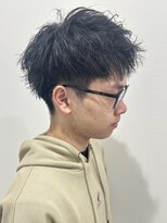 ヒュイル バイ ニアウ(Hwyl by Niau) メンズアップバングパーマニュアンスパーマスパイラルパーマ