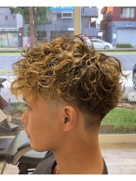 メンズボナセーラポルテ(Men's Buonasera Porte) スペインカール