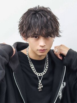 トゥルークリエイション 渋谷(True Creation SHIBUYA) ツーブロックマッシュツイストスパイラルパーマ無造作波巻き王道