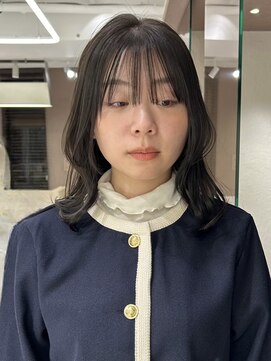 オリーブグレージュ/透明感カラー/レイヤーカット/恵比寿駅