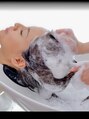 ムイ(muy) 【ヘッドスパ】【リフトアップ】2種類のスパやっておます