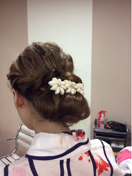 ヘアーズケアーフォルテ ねじりヘアセット