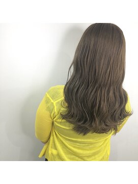 ネイヴィル(navile) ナチュラルベージュ×ロングヘア