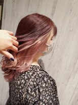 アクシー ヘアーアンドメイク(AXY HAIR&MAKE)&nbsp;ペールピンク/大人フェミニン/韓国巻き/インナーカラー