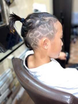 サムブリッジ(SOMEBRIDGE) ドラケン風バリアートメンズショートキッズカット【SOMEBRIDGE】