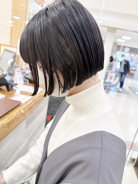 モリオ フロム ロンドン サッポロファクトリー店(morio FROM LONDON) 札幌ボブ　大人かわいい黒髪ぱつっとショートボブ