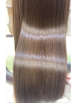 エクリ シセイドウ 麻布十番店(equri×SHISEIDO) 【麻布十番】酸熱トリートメント