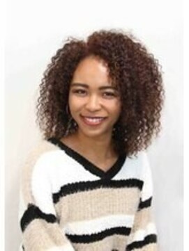 ラブ ロック Love' Lock 縮毛矯正で痛んでる髪も綺麗にスパイラルパーマをかけれます。