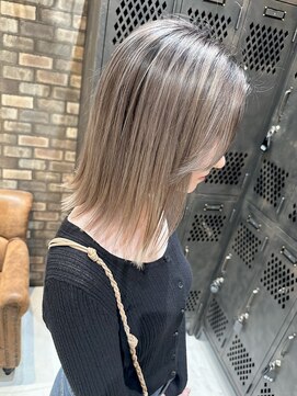 トリコ(torico) シャドールーツ ホワイトベージュ