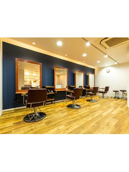 大人女性の強い味方！お手頃価格で通いやすい少人数サロン。髪のお悩みに寄り添った施術で理想のヘアに♪