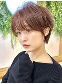 美髪シアーカラーピンクブラウンショートカット切りっぱなしボブ