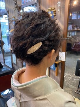 オーバーキャプテンネイキッド(OVER CAPTAIN NAKED) 訪問着アレンジ☆ショートボブの波ウェーブアレンジスタイル