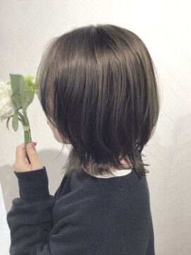 ヴィヴァーク 拝島駅前店(vivarc) 大人かわいいミディアムボブハイライトカラー