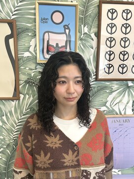 ナチュラル ヒーロー(Natural HERO) カーリーパーマ