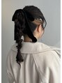 ランプヘアーデザイン(LAMP HAIR DESIGN)&nbsp;ポニーテール編み下ろしアレンジ☆リボンと金箔で華やかに *;。