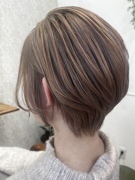 ソソグバイルノン(sosogu by Lunon) 白髪ぼかし明るめ大人ショート