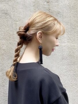 ブローチェアヴェダ ヘアセット