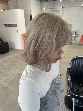 ナイーブヘアデザイン(NAiVE HAIR DESIGN) 【NAiVE HAIR】pale white