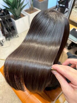 ニフティー(Nifty) 髪質改善カラー/ナチュラルストレート/ダークブラウン/うる艶髪