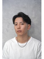 トラスト ザ バーバー 東京駅日本橋店(TRUST the Barber) フェザーパーマ/テーパーフェード/フェザーショート