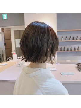 フランチェスカドットボブ(francesca.bob) ナチュラルカラー×bob[田野]