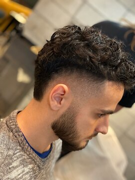 フランクスバーバー アンド ビアークラブ(FRANK'S BARBER and BEER CLUB) マレットスタイル　T T