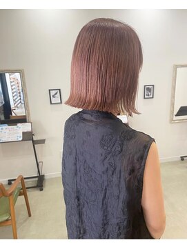 アネモネ(ANEMONE) ピンクベージュ×切りっぱなしロブ