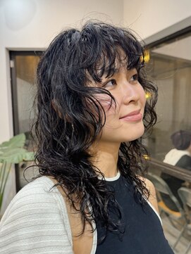 ナループロアオハナ(Nalu pu loa ohana) ウルフパーマ/大人めウルフ/くるくるパーマ/パーマ/レイヤー