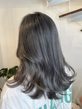 ピークスヘア(peaks hair) シルバーカラー グレーカラー グラデーションカラー ブリーチ2回