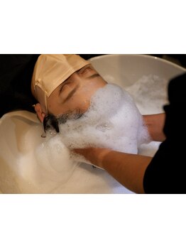 気分爽快！頭も軽く、お顔も上がるかも！？やってよかったヘッドスパ！